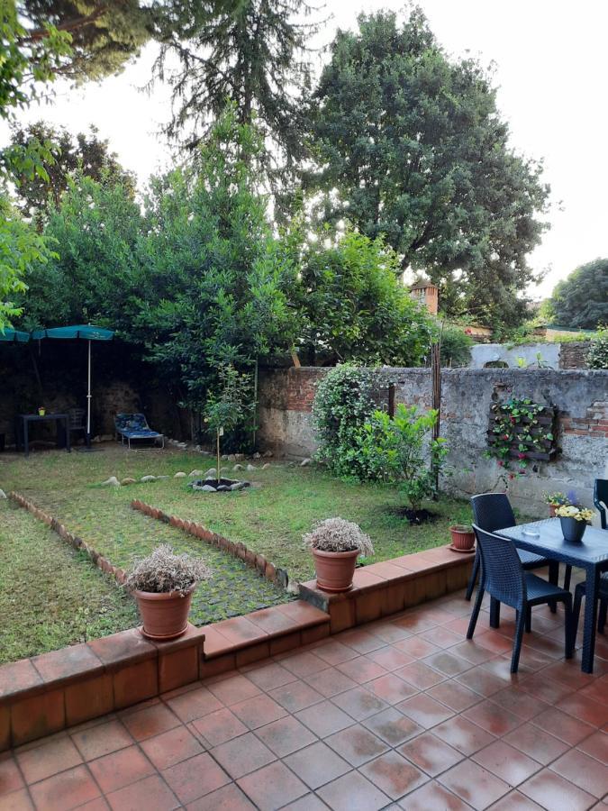 Au Jardin De Florence Bed & Breakfast Bagian luar foto