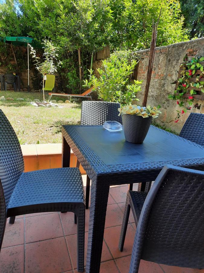 Au Jardin De Florence Bed & Breakfast Bagian luar foto