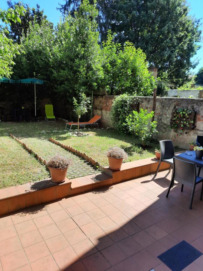 Au Jardin De Florence Bed & Breakfast Bagian luar foto