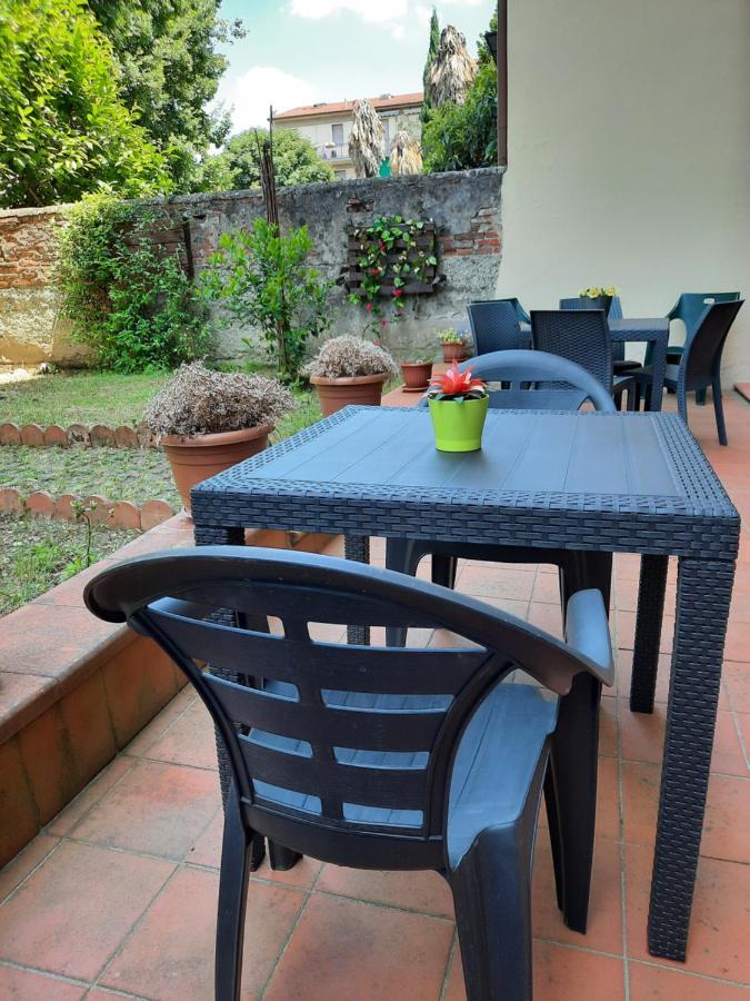 Au Jardin De Florence Bed & Breakfast Bagian luar foto