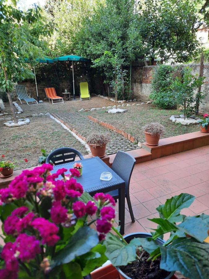 Au Jardin De Florence Bed & Breakfast Bagian luar foto