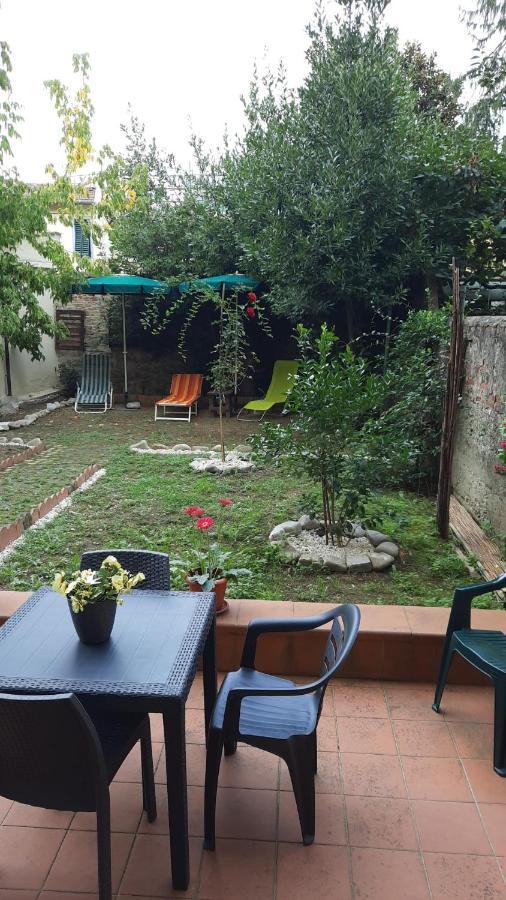 Au Jardin De Florence Bed & Breakfast Bagian luar foto